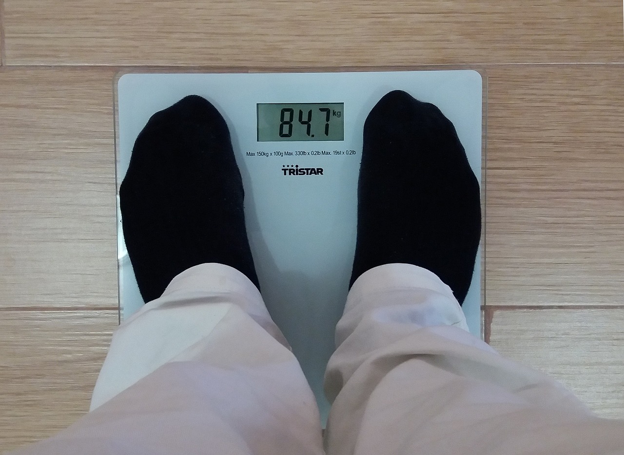 最新喝尿情況揭秘，探索人體尿液的奧秘與爭議