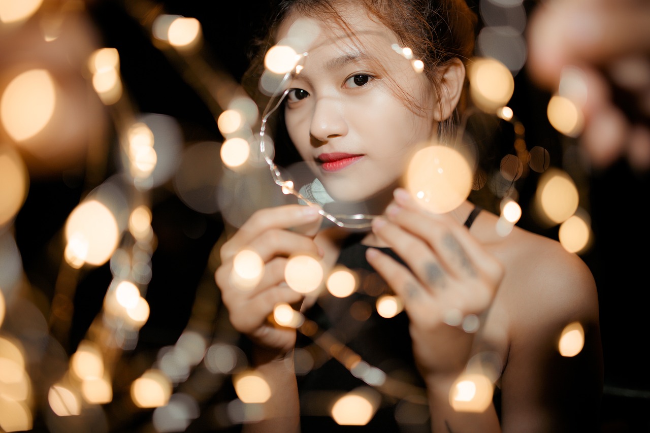 金晨最新行程揭秘，忙碌中的閃耀之星生活