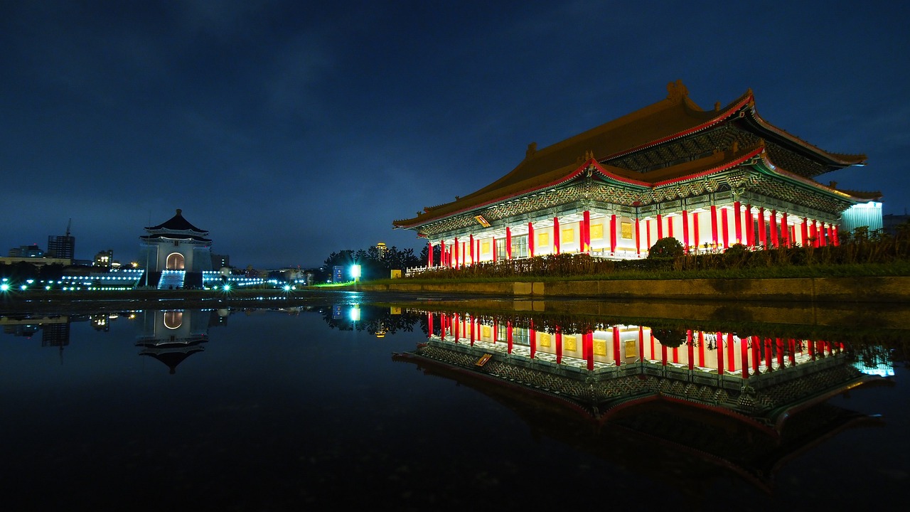 夜畫最新話，探索都市夜晚的新篇章，感受都市夜色的魅力